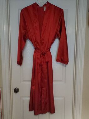 Vintage Adonna Red Satin Long Robe Women's Size XXL Luxury Sleepwear Loungewear